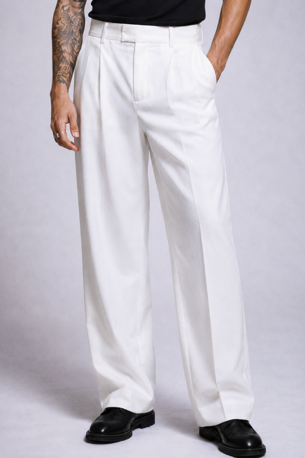 IVORY WHITE HIGH-WAISTED PLEATED WIDE-LEG TROUSERS