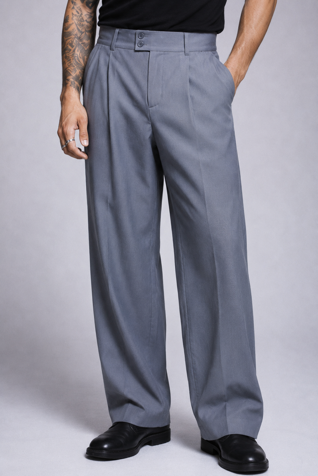 GREY HIGH-WAISTED PLEATED WIDE-LEG TROUSERS